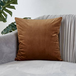 Housse de coussin en Velours - Valeska Marron sur fond gris