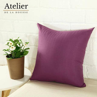 Triumph - Housse de coussin lisse Violet sur fond gris