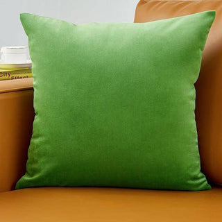 Triumph - Housse de coussin en Velours Vert pomme sur fond gris